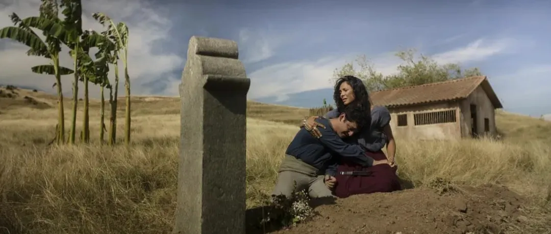 Netflix今年最後一部王牌美劇《百年孤獨/百年孤寂：第一部》，突破尺度之作，看完遠超預期