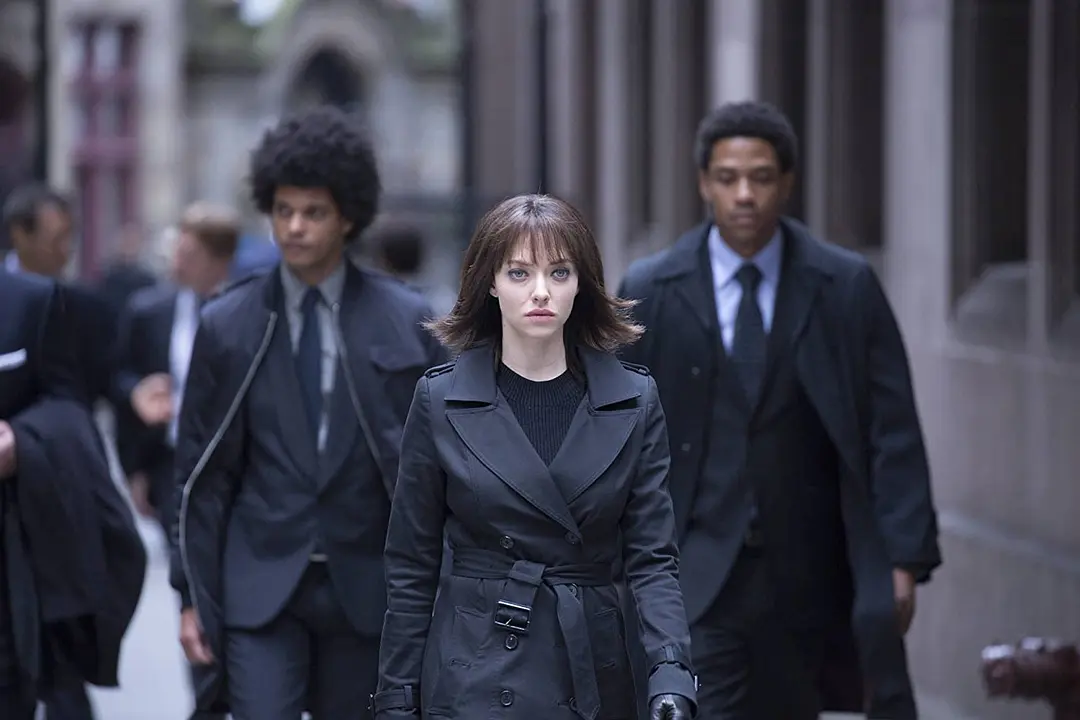 好莱坞小妖精《阿曼达·塞弗里德/阿曼达·希耶福里德/阿曼达·西耶弗里德》，为艺术献身的三部电影。