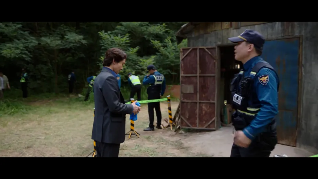 韓國又出一部生猛的驚悚猛劇《如此親密的背叛者/叛徒》，反轉刺激驚掉下巴！