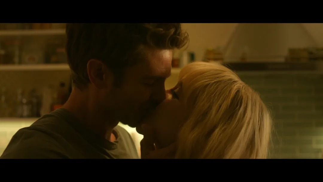 A24尺度新作《我们同在/此刻的我们》，R级纯爱你看过吗？