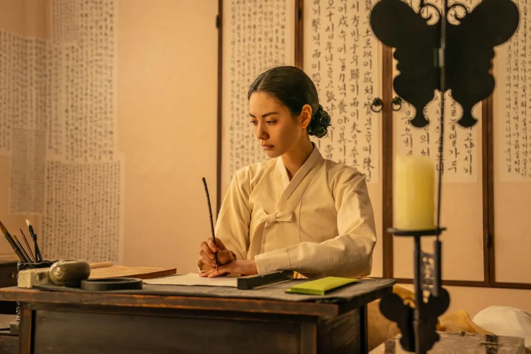 把马赛克遮住,《挑情丑闻》还剩什么?四个优点和三个硬伤