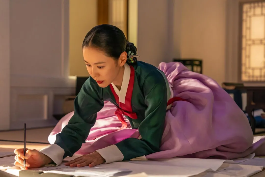 把马赛克遮住,《挑情丑闻》还剩什么?四个优点和三个硬伤