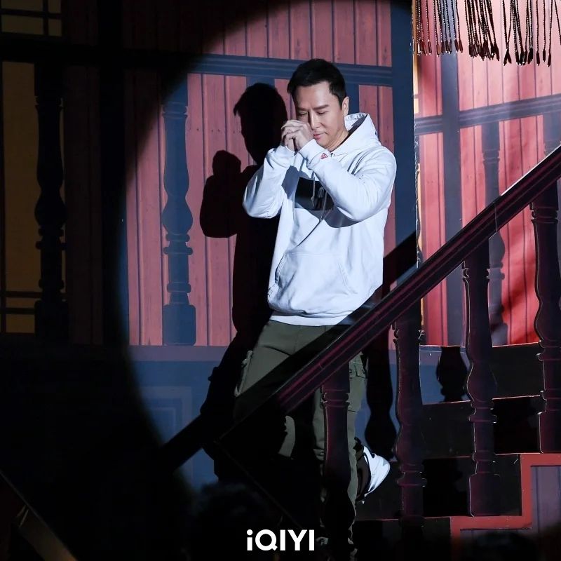 動作巨星甄子丹登場《Running Man》！節目上重現經典武術，張赫不甘示弱露兩手，氣氛超火熱！