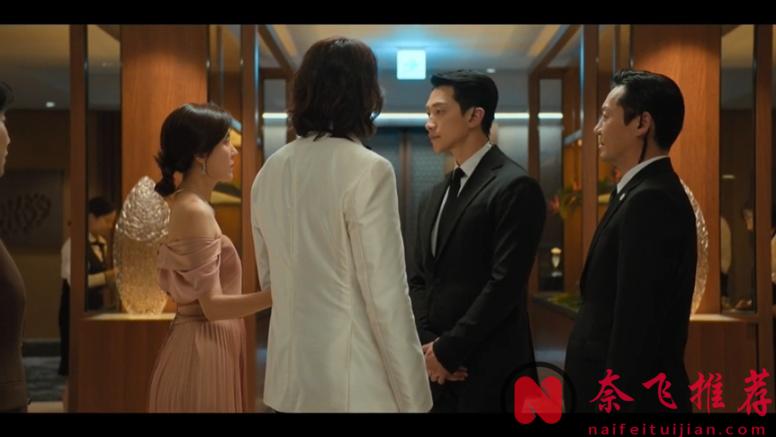 好魔幻，耻度无下限，这部由不老男神 Rain 新剧《红天鹅》强势回归！