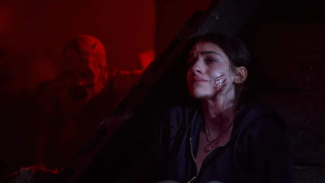 5个年轻人误入恐怖山庄，陷入无限猎杀循环，近期高分恐怖片《直到黎明(电影版)/Until Dawn死亡轮回》一定要看