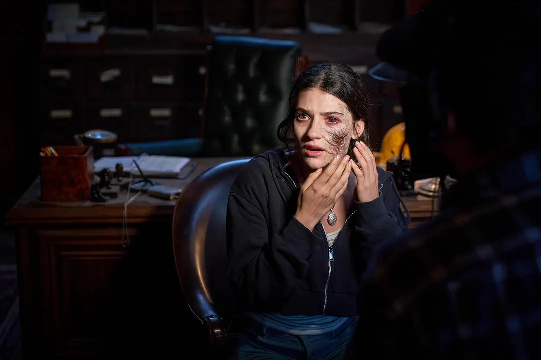 5个年轻人误入恐怖山庄，陷入无限猎杀循环，近期高分恐怖片《直到黎明(电影版)/Until Dawn死亡轮回》一定要看