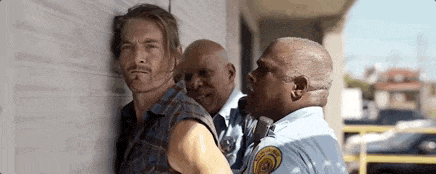 网飞热门美剧《职业杀手/当杀手恋爱时》，不仅有尺度，更有深度