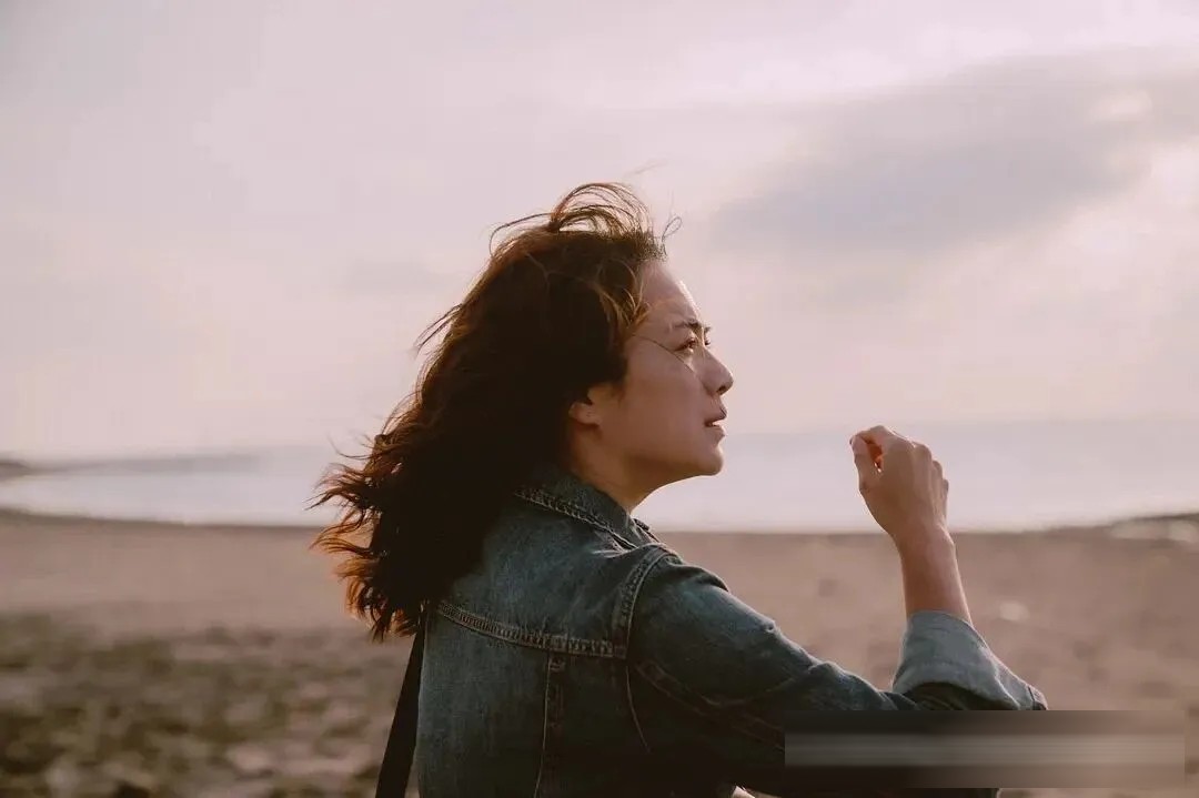 金马获奖片《我家的事》：借精生子的秘密，压了这家人二十多年