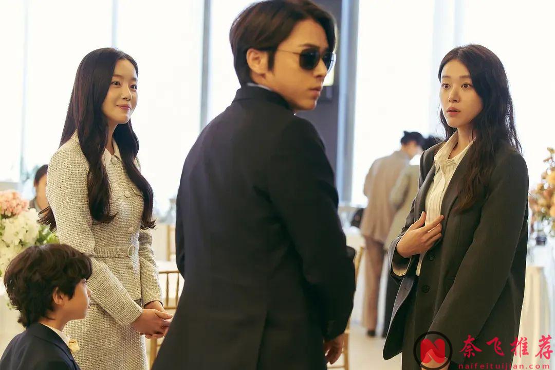 女装曹政奭美起来就没女生的事了，《飞行员/男航女机师/变身机长》绝对让你笑到喷饭！