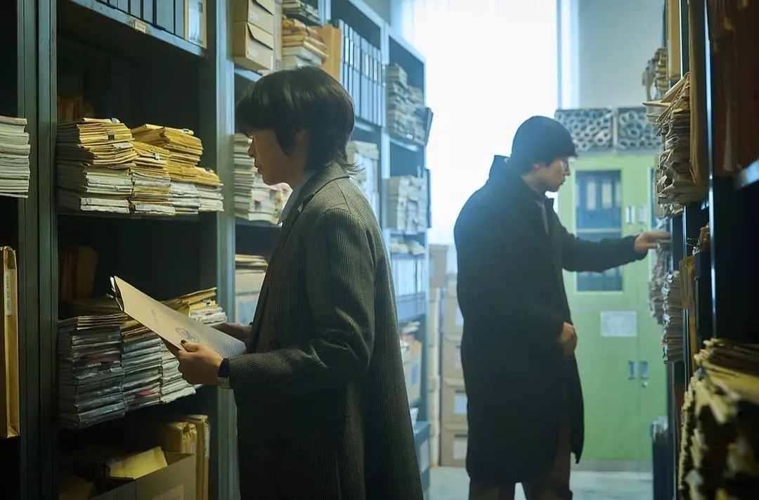 第一集就這麼刺激，Disney+原創劇集《血謎拼圖》，絕對是犯罪心理劇迷的終極福利