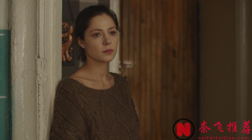 這9.0高分尺度俄劇《背叛》，打碼才能看，俄羅斯主婦阿西婭看似擁有完美婚姻，卻深受婚外情困擾