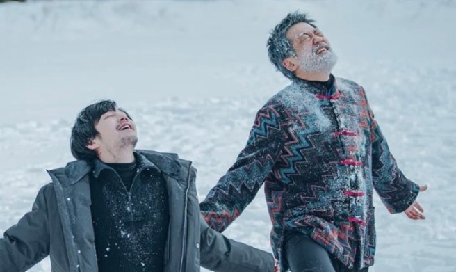 韩国犯罪电影《诱饵/犯罪纪事/犯罪编年史》，恶魔教练疯狂诱骗，人性之恶看得很憋屈