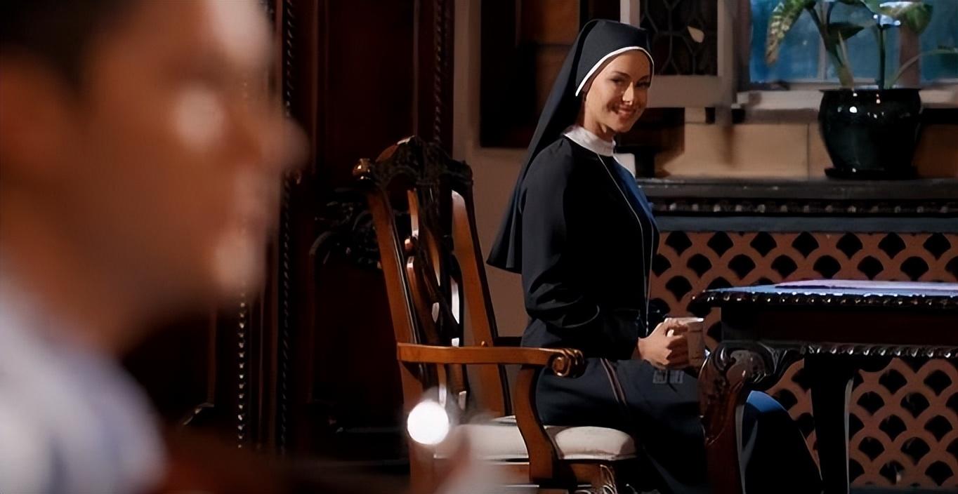 專吃窩邊帥草的《壞修女/墜落的天使》，男孩子在外也要小心保護自己啊