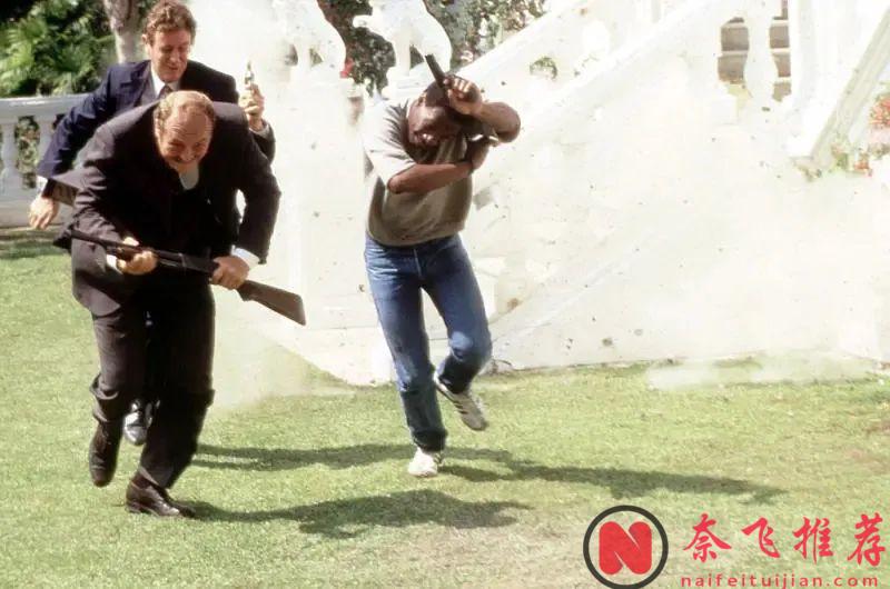 经典R级喜剧续集《比佛利山超级警探4》上线 Netflix，可太烂了！