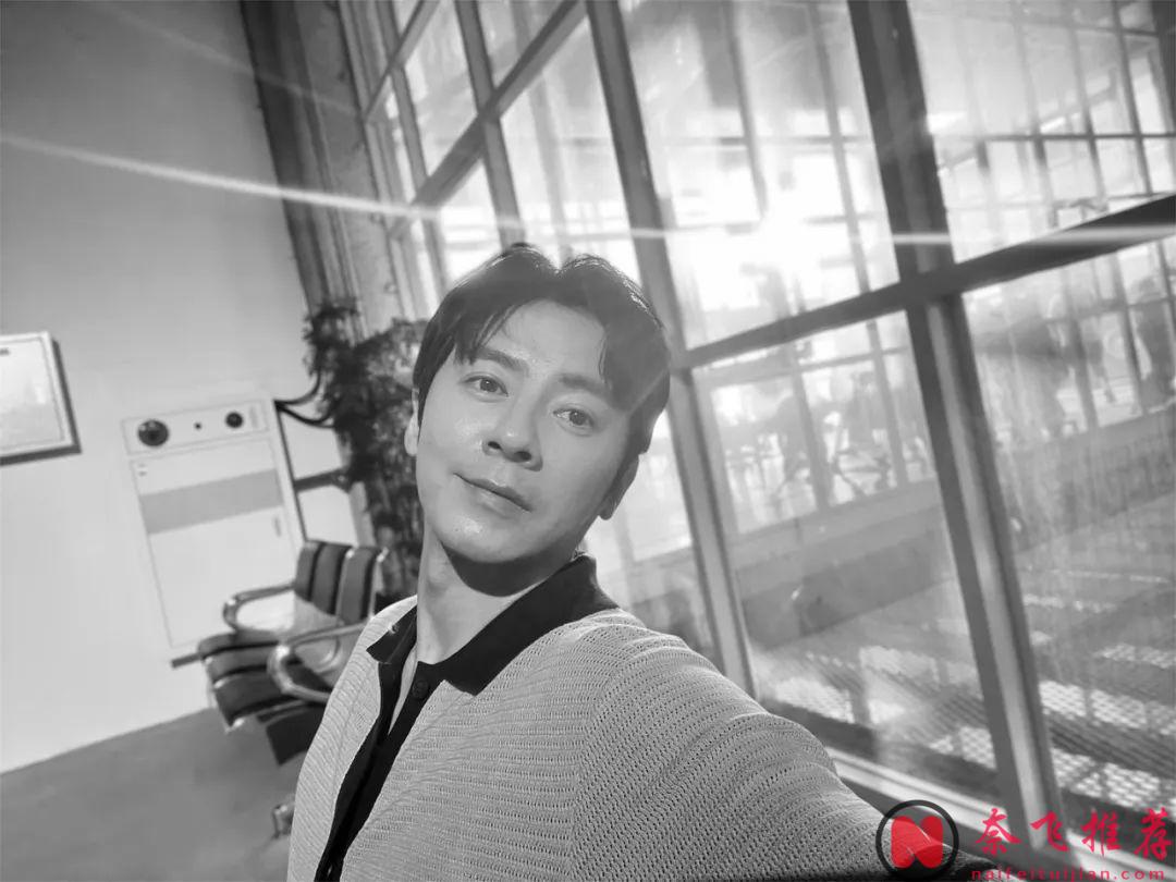 他，是台剧男神！却因负面新闻，意志消沉，凭借演反派，成功转型，如今华丽回归！