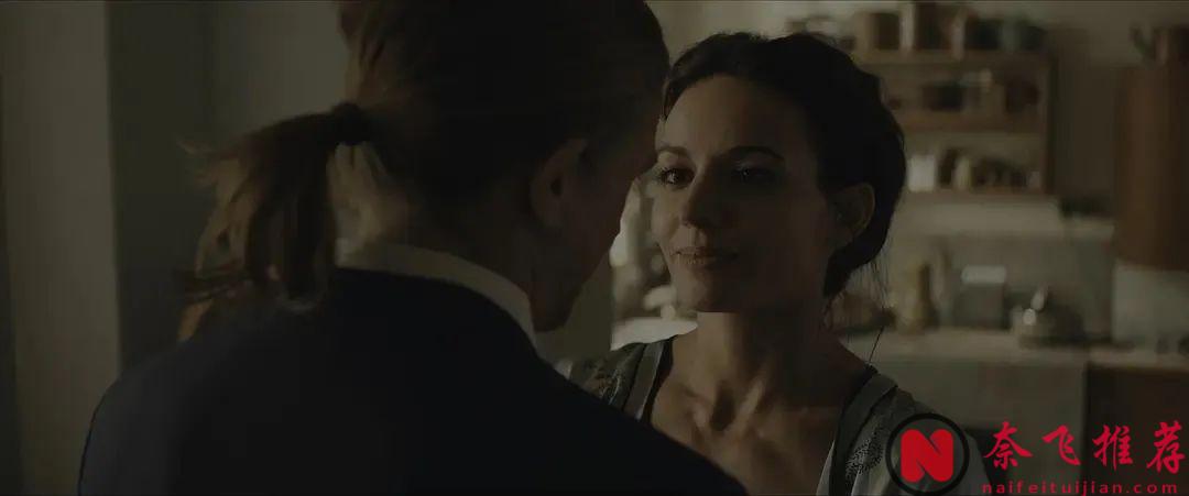 一部被低估的神劇《項塔蘭》！簡直就是一部讓人慾罷不能的迷人作品