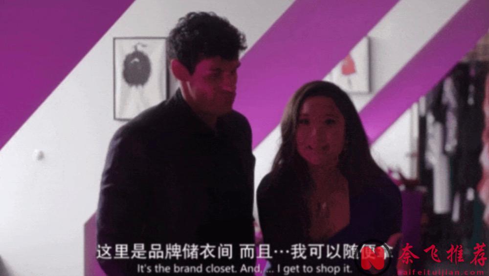 Netflix 顶流玛丽苏《艾米丽在巴黎/艾蜜莉在巴黎》，尺度加倍，骂归骂，看还是要看的！