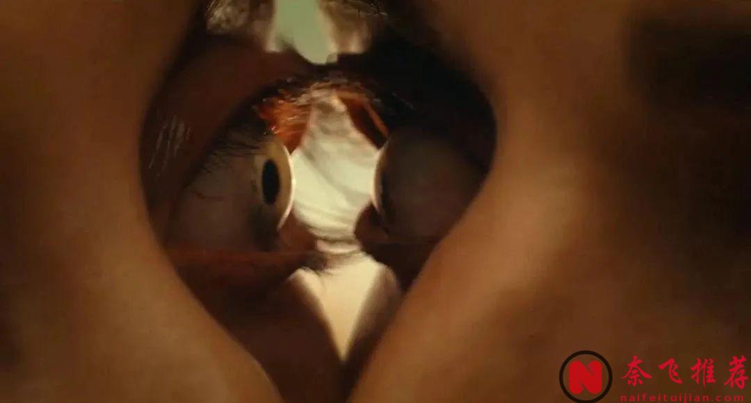 你敢想象嗎？  那些說著"永遠不分開"的情侶，最終真的會長成血肉模糊的連體怪物