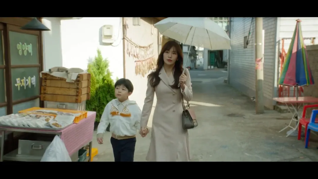 翻拍中國大陸的韓劇《重組家庭》開播了，秒變青春浪漫的偶像劇