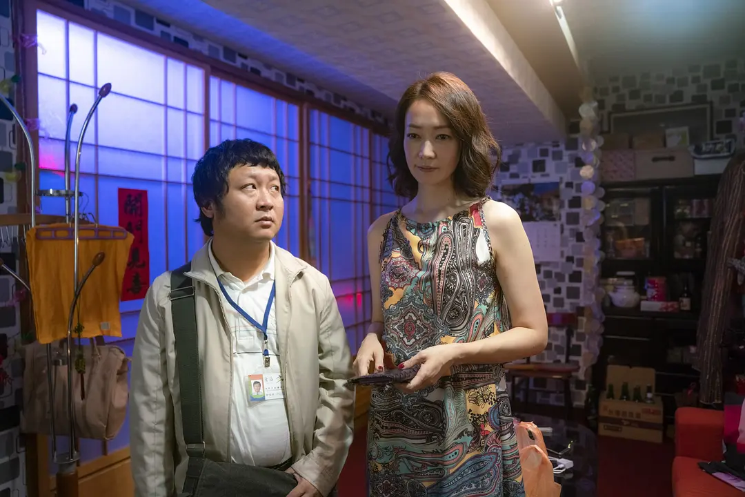 一部讲述人到中年但也无归途，扎心但又非常戳人的台湾电影​《同学麦娜丝》