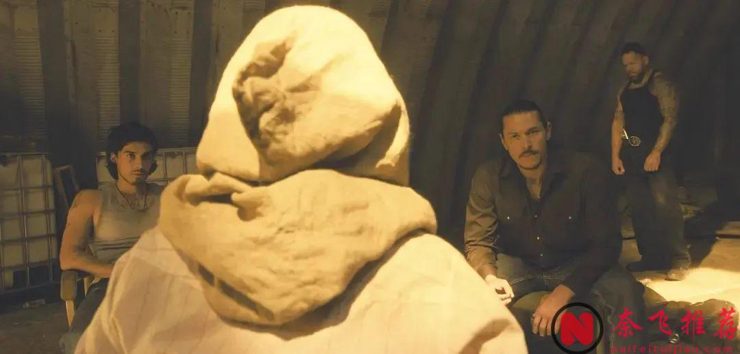 一口氣刷完全集，臺詞大膽，還得是這部《石油天王/土地人》美劇！