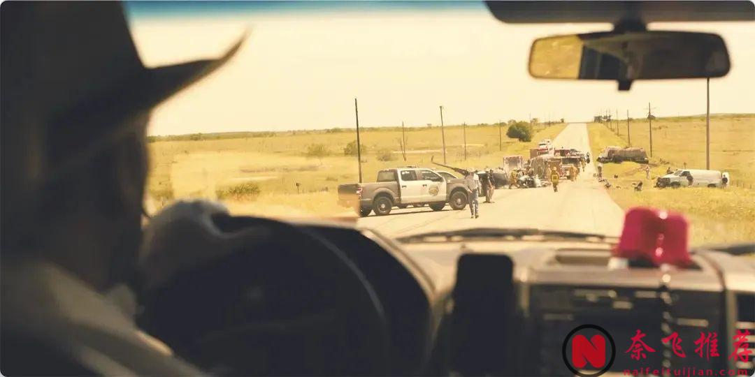 一口氣刷完全集，臺詞大膽，還得是這部《石油天王/土地人》美劇！