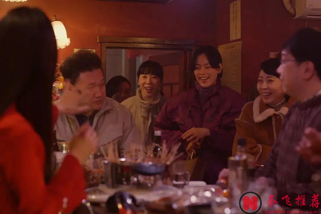 這部帶著輕科幻外殼，包裹著溫情核心的高分生活劇《熱點》，真的是別具一格的存在！