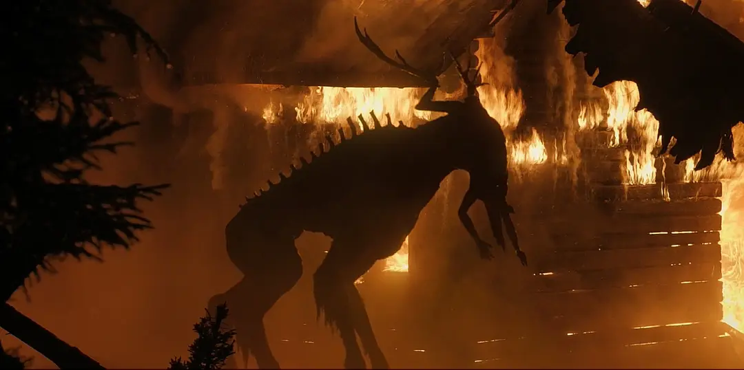 很久没看过如此惊悚诡异的电影了，它就是Netflix出品的《黑森灵/林祭》