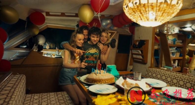 被這部小成本R級片《只要活著/活命》驚豔到，末日求生新作！