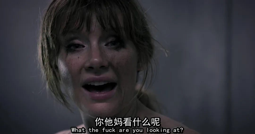 這部高分黑色科幻劇《黑鏡》出道即巔峰，每一集都像一面鏡子，一面黑色的鏡子！