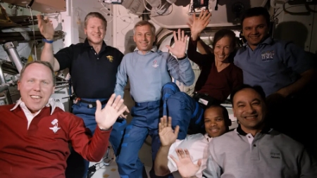 IMAX《小行星猎人》：最华丽的科教片视觉盛宴！