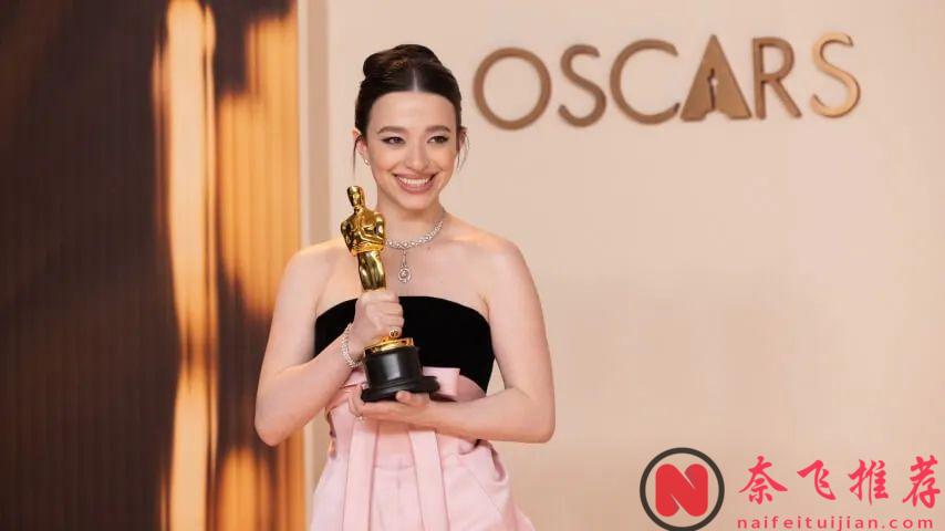 李安新片buff叠满，又想冲奥？新晋影后可能替代悉尼妹？