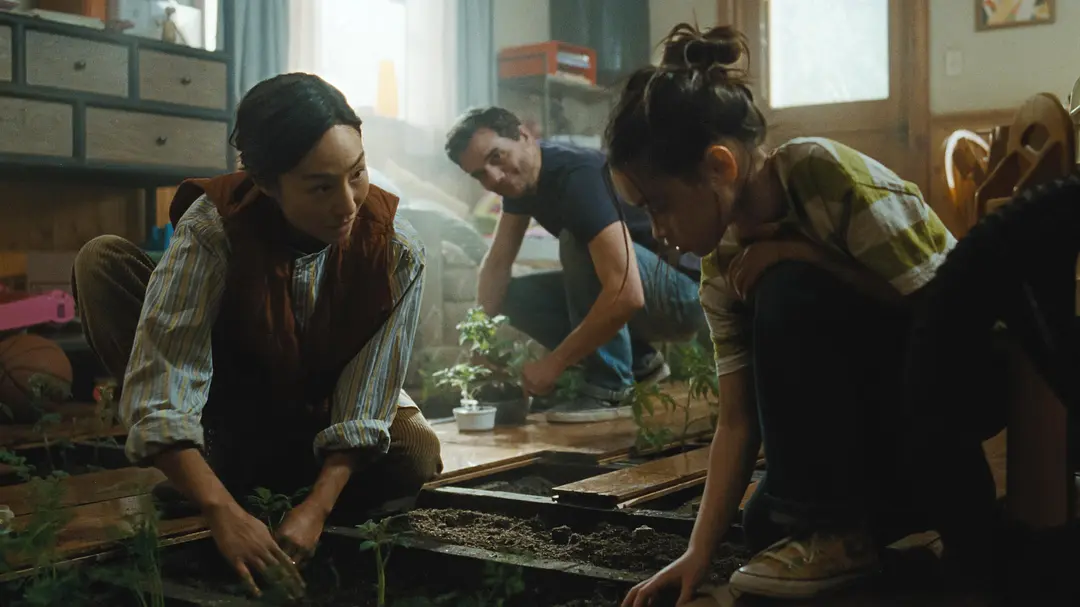 科幻恐怖片《最后孤屋》：密闭空间求生！末日全员被囚禁