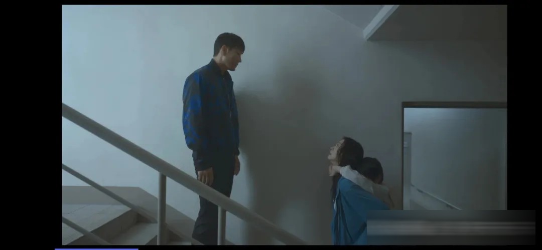 《巨洪》解析：21499次循环之后，那个母亲才真正成为母亲