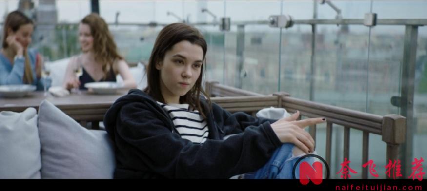 一部《为何是你？》体现了战斗民族片的尺度和深度！中年大叔勾搭小姑娘翻车的故事