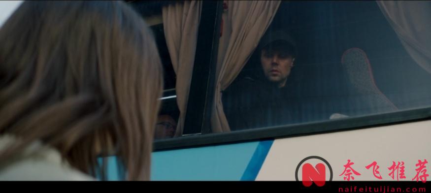 一部《为何是你？》体现了战斗民族片的尺度和深度！中年大叔勾搭小姑娘翻车的故事