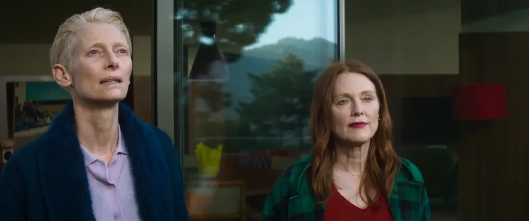 两位老戏骨主演的《隔壁房间/隔壁的房间》不愧是金狮奖，拍得太好了！