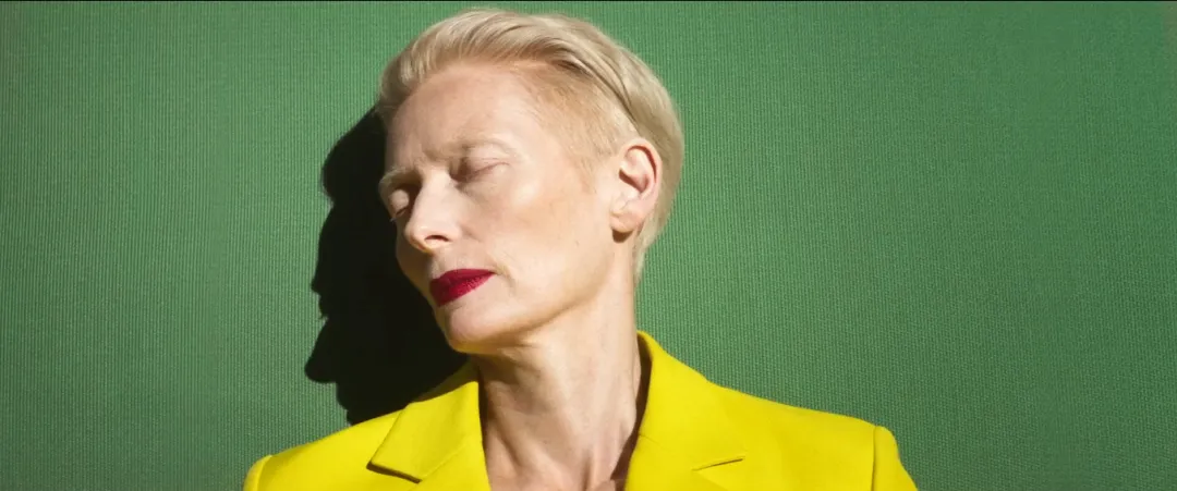 两位老戏骨主演的《隔壁房间/隔壁的房间》不愧是金狮奖，拍得太好了！