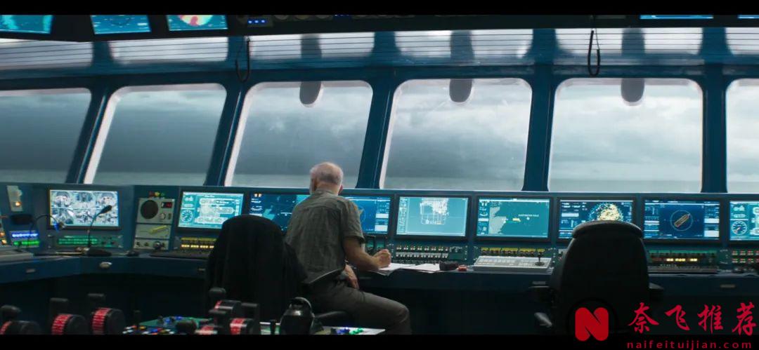 深海孤绝，命悬一线！这部真实灾难改编的电影《最后的呼吸/窒息倒数》，紧张到窒息！