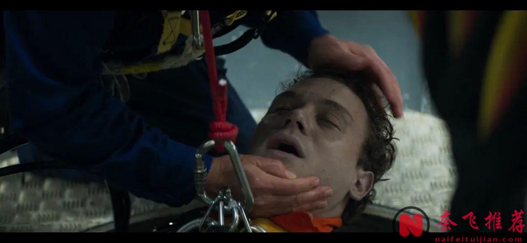 深海孤绝，命悬一线！这部真实灾难改编的电影《最后的呼吸/窒息倒数》，紧张到窒息！