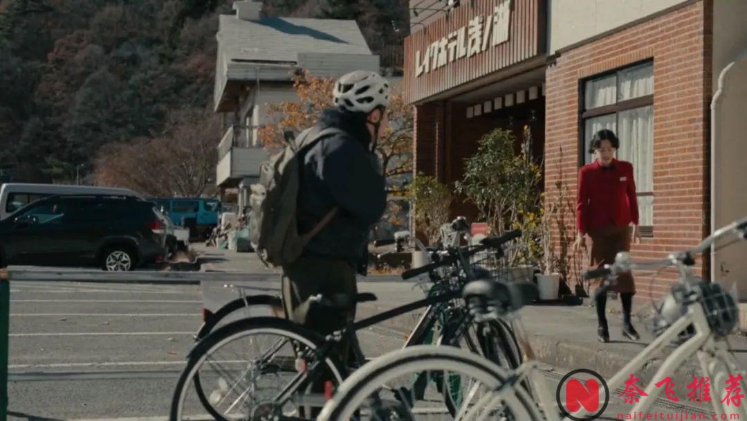 日本国宝级编剧奇幻新作《热点/山脚下的外星人》！开分：8.3