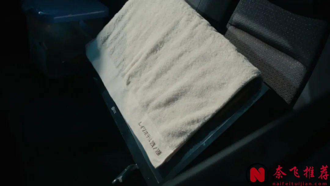 日本国宝级编剧奇幻新作《热点/山脚下的外星人》！开分：8.3