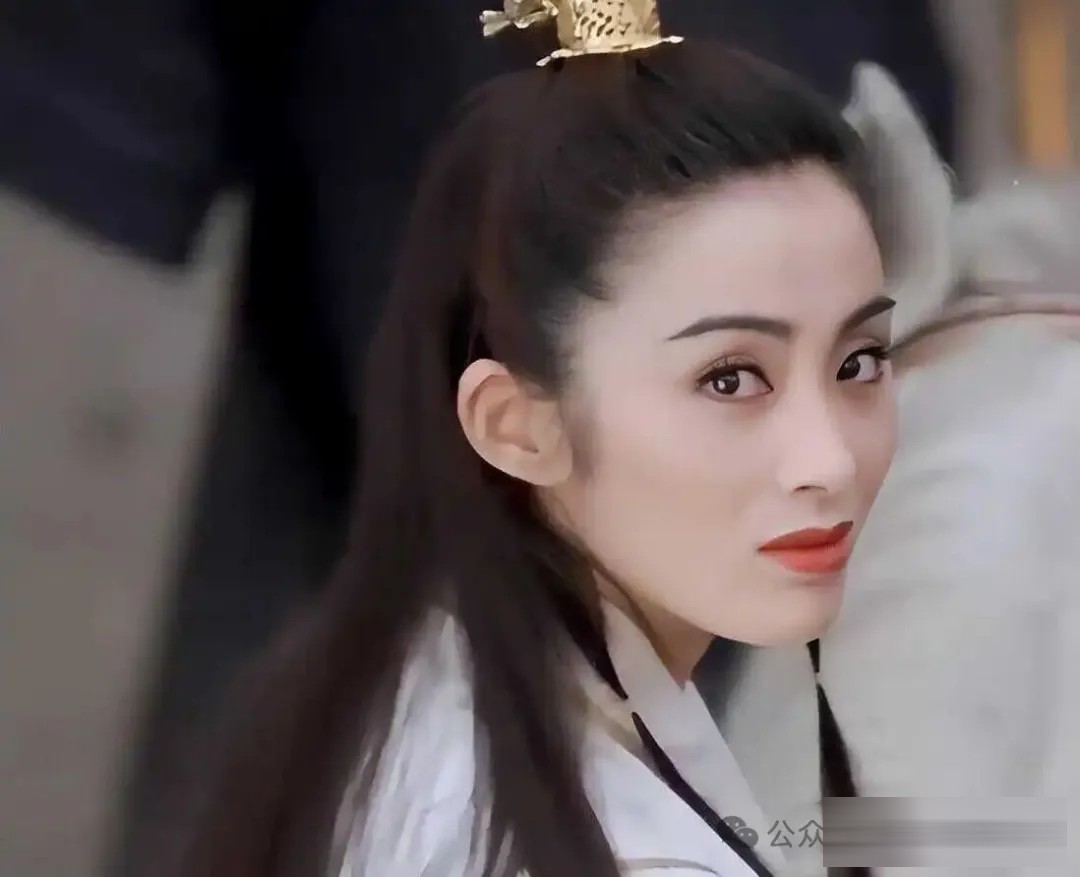 7位曇花一現的香港女星:李綺紅、翁美玲、藍潔瑛的星路