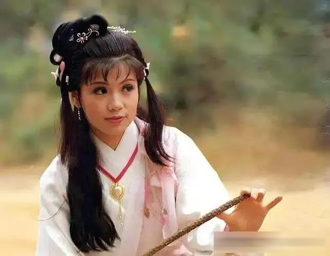 7位曇花一現的香港女星:李綺紅、翁美玲、藍潔瑛的星路