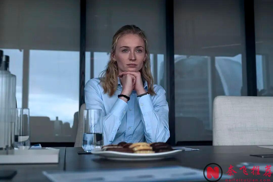 全員惡人,集集高能,這部剛上線的英劇《強制竊賊/公帑之盜/養老金劫案》口碑穩了