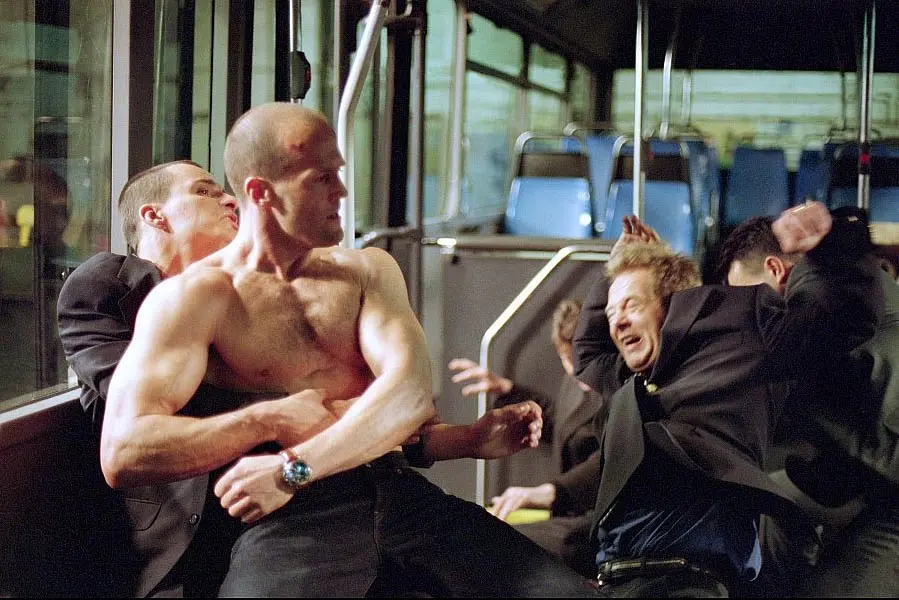 "西装暴徒"开创者，58岁依然吊打小鲜肉，从奥运落选到狂揽40亿票房，好莱坞硬汉——杰森·斯坦森的大器晚成之路​