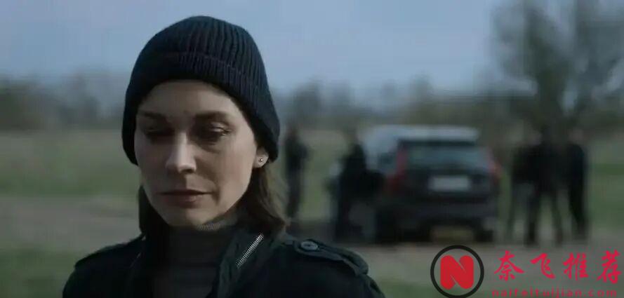 不愧是Starz出品，《相对宇宙/相对世界/副本》用冷静克制的叙事方式构建了一个令人信服的平行世界体系！