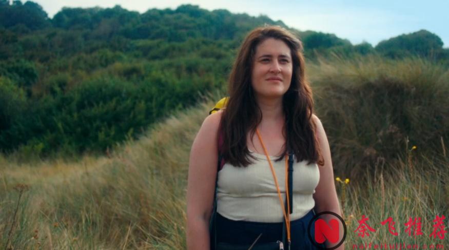 發過最新喜劇片《巴黎夏日》一上線就飆到口碑TOP1！傻丫頭進城記