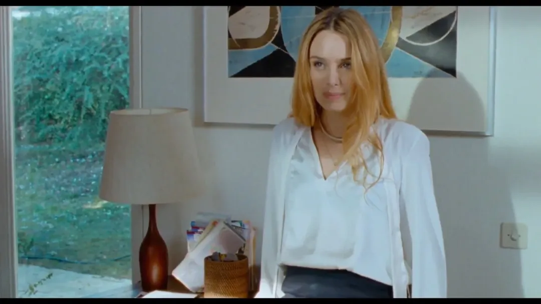 題材大膽的法國電影《純粹的激情/情慾告白》,活在甜言蜜語裡的中年女人