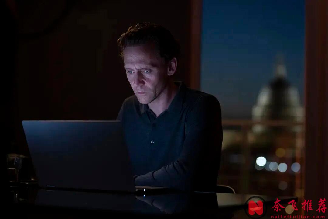 消失10年,这个男人又杀回来了!谍战美剧神作《夜班经理》第二季回归!